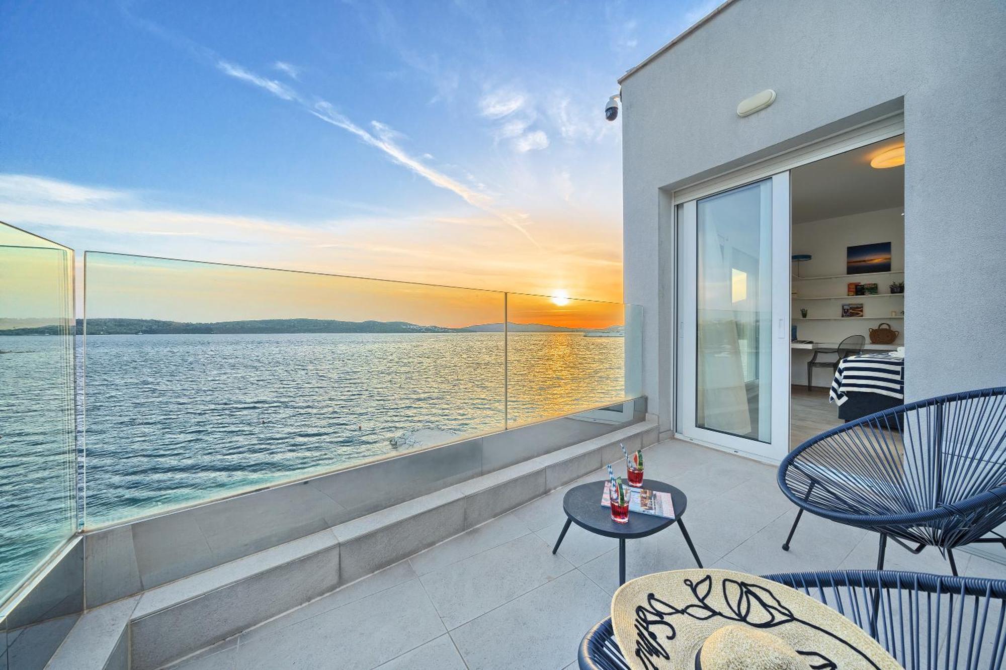 Livingstone Beach House Trogir Exterior foto