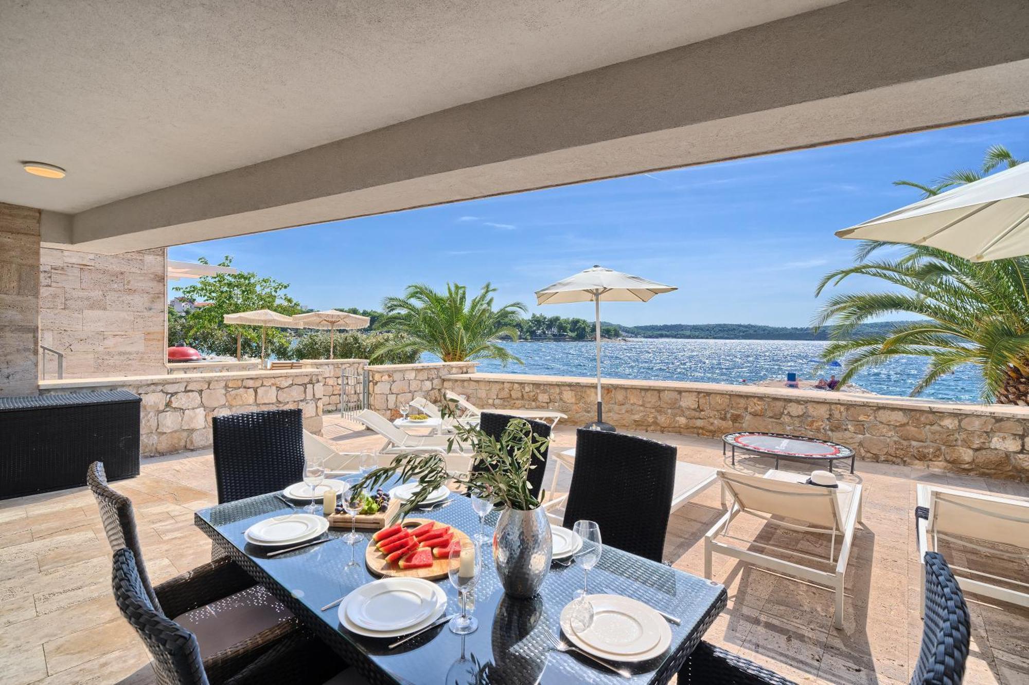 Livingstone Beach House Trogir Habitación foto