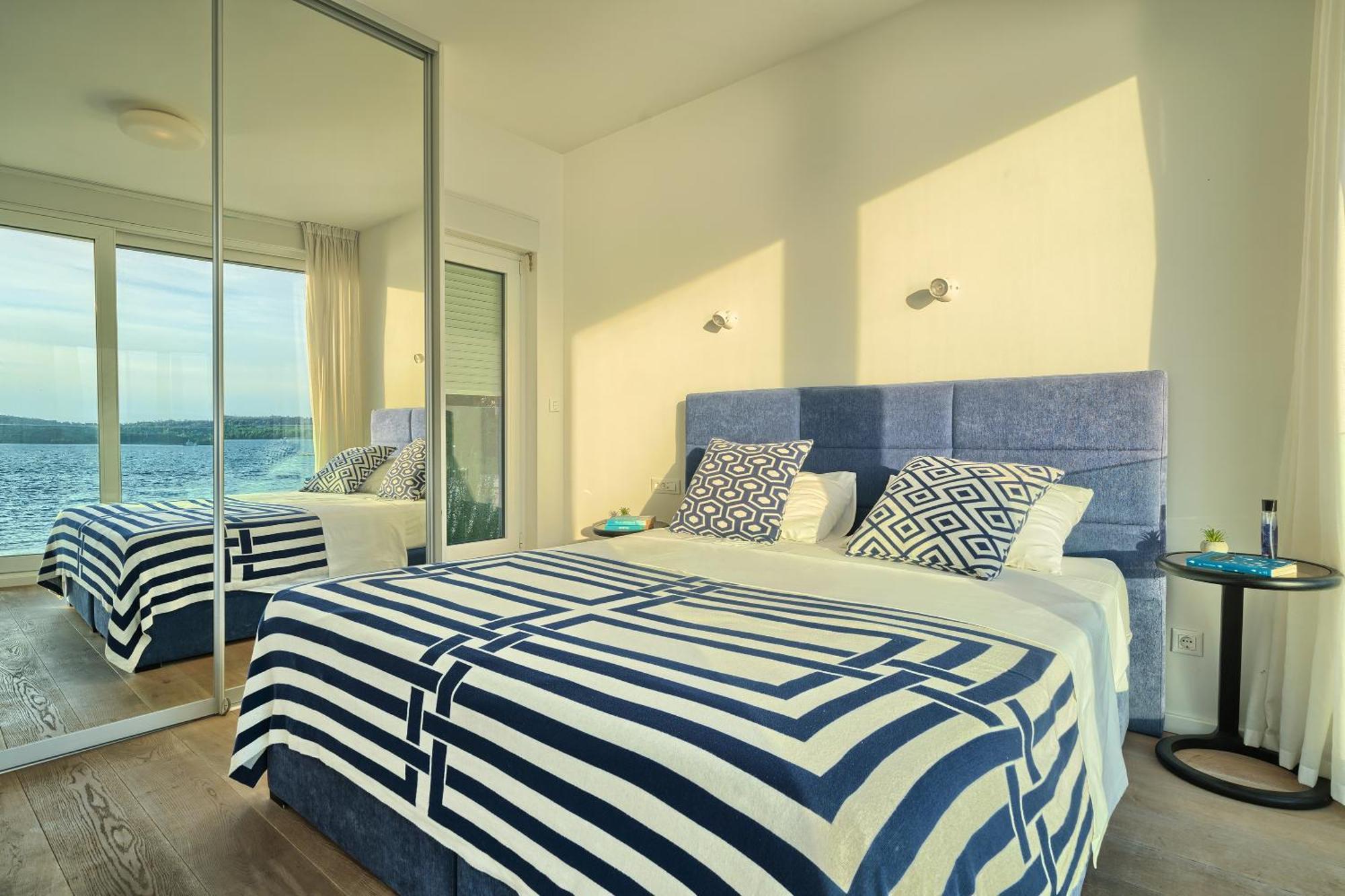 Livingstone Beach House Trogir Habitación foto