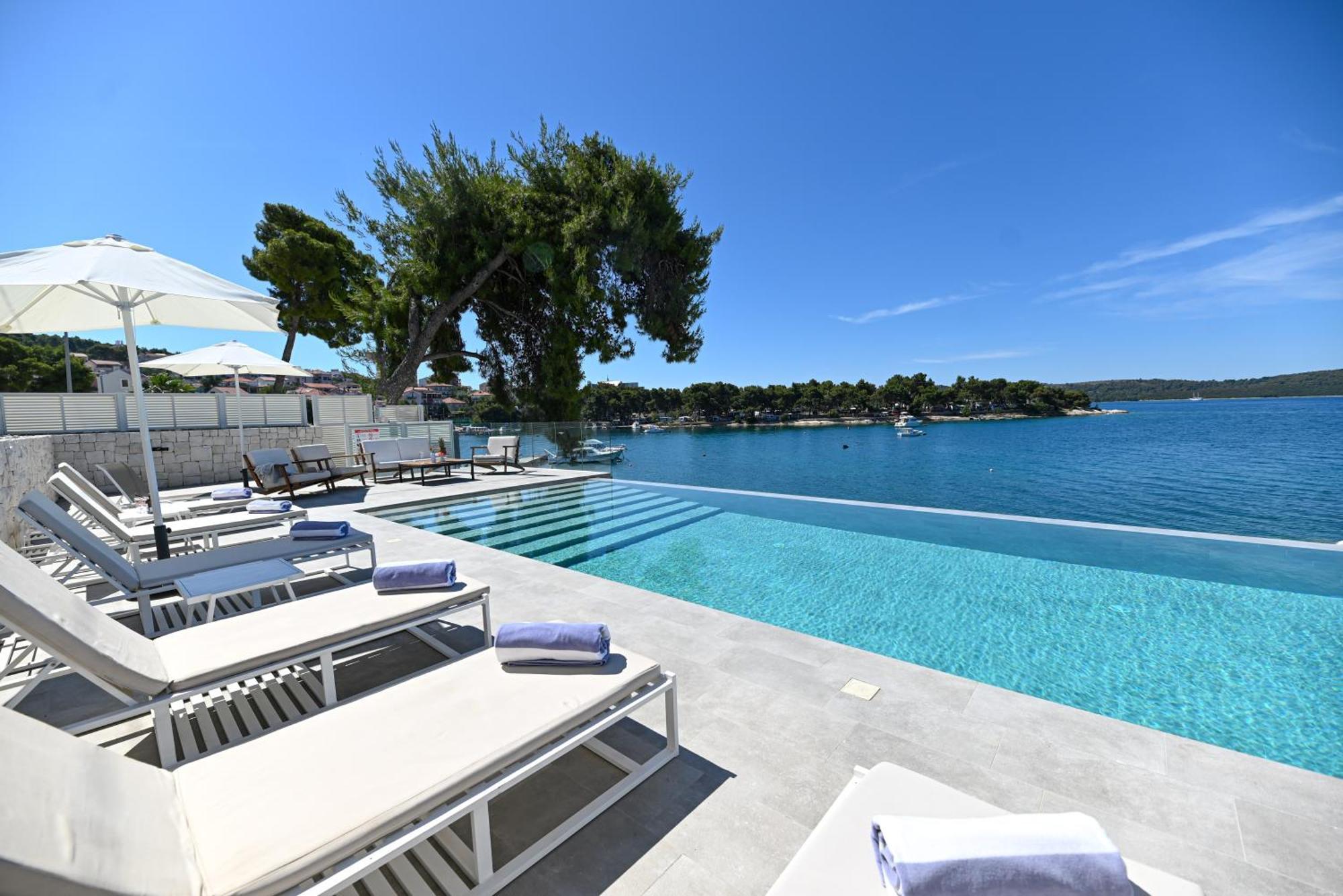 Livingstone Beach House Trogir Exterior foto